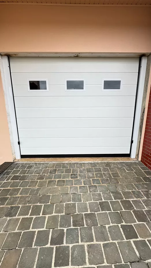 5f561553-02a2-4144-8056-4287be03cec5-693b2acb2bf4f